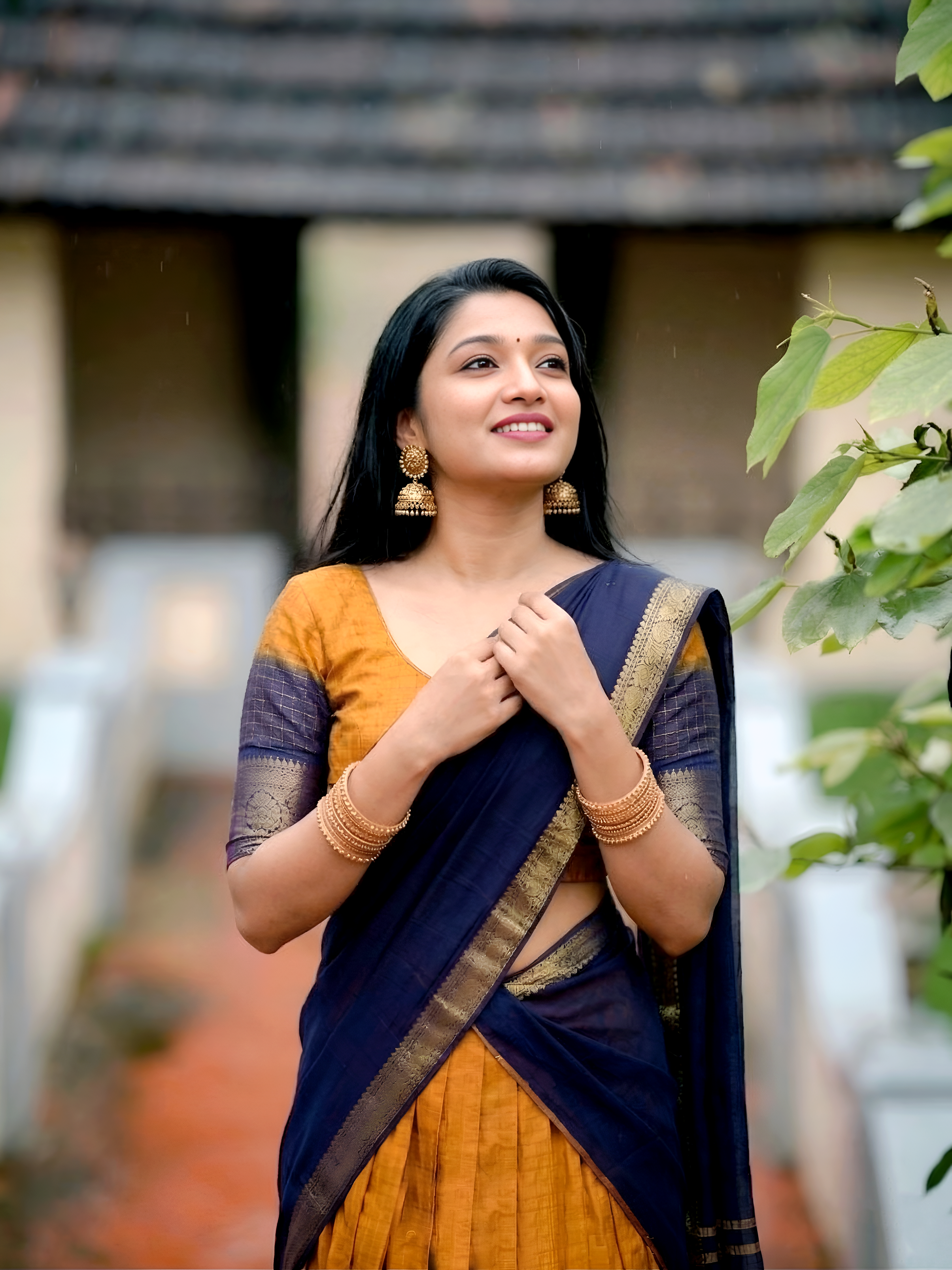 Dola Chex Zari Weaving Lehenga With Dupatta