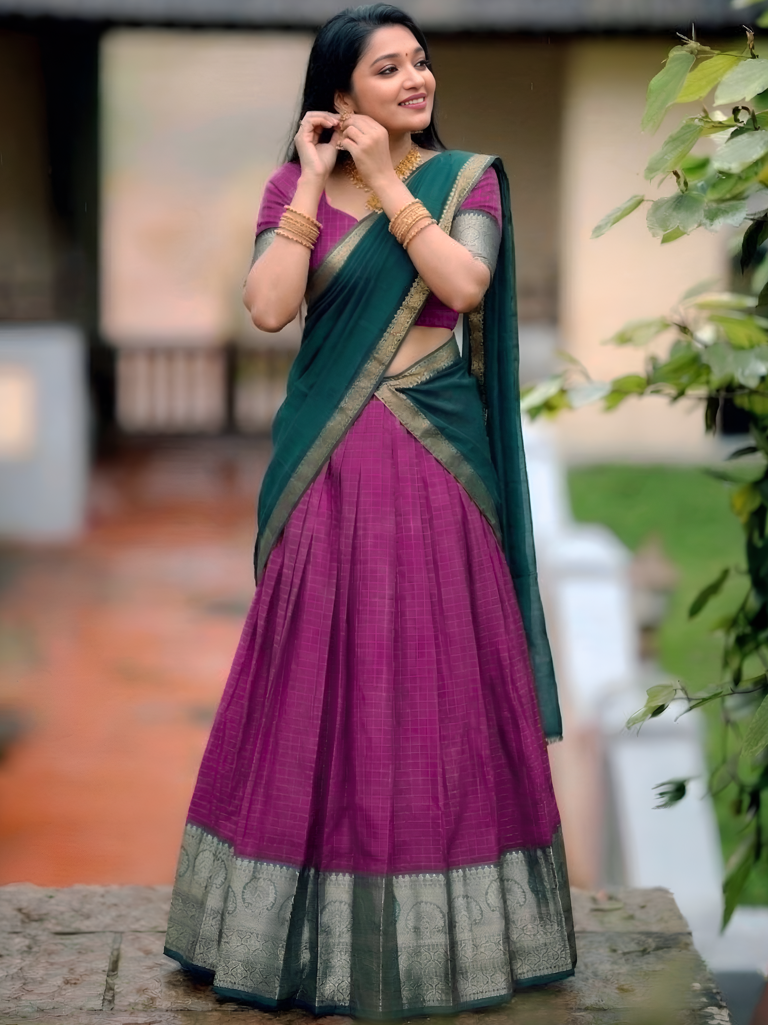 Dola Chex Zari Weaving Lehenga With Dupatta