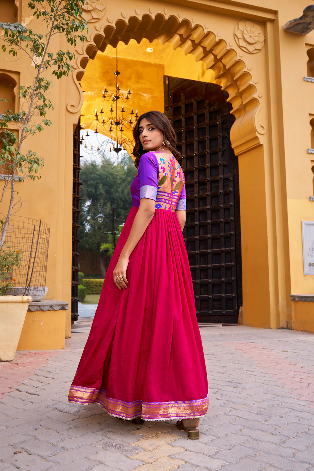 Vichitra Silk Zari Weaving Gown