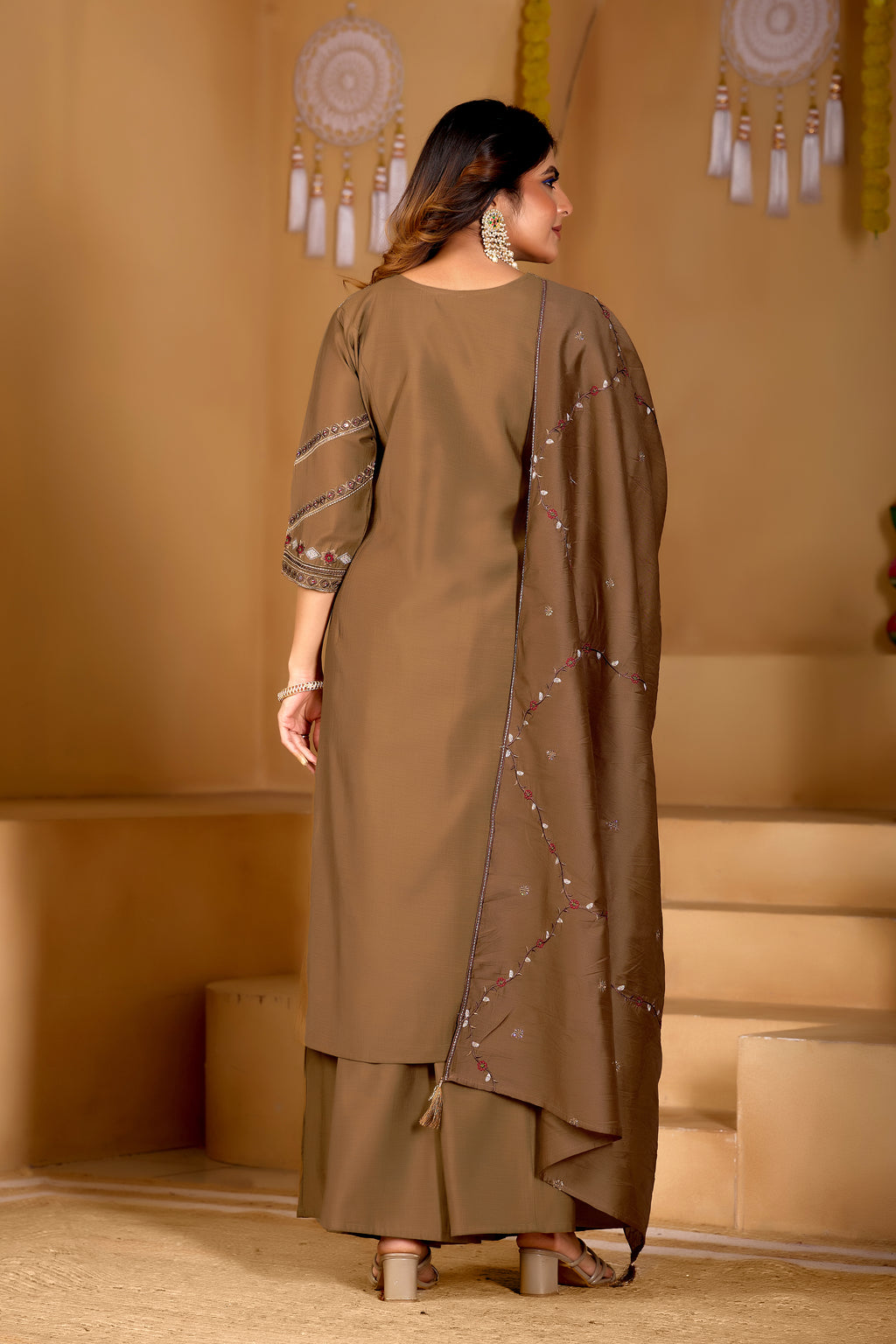 Viscose Multi Thread Embroidered Kurti Palazzo With Dupatta