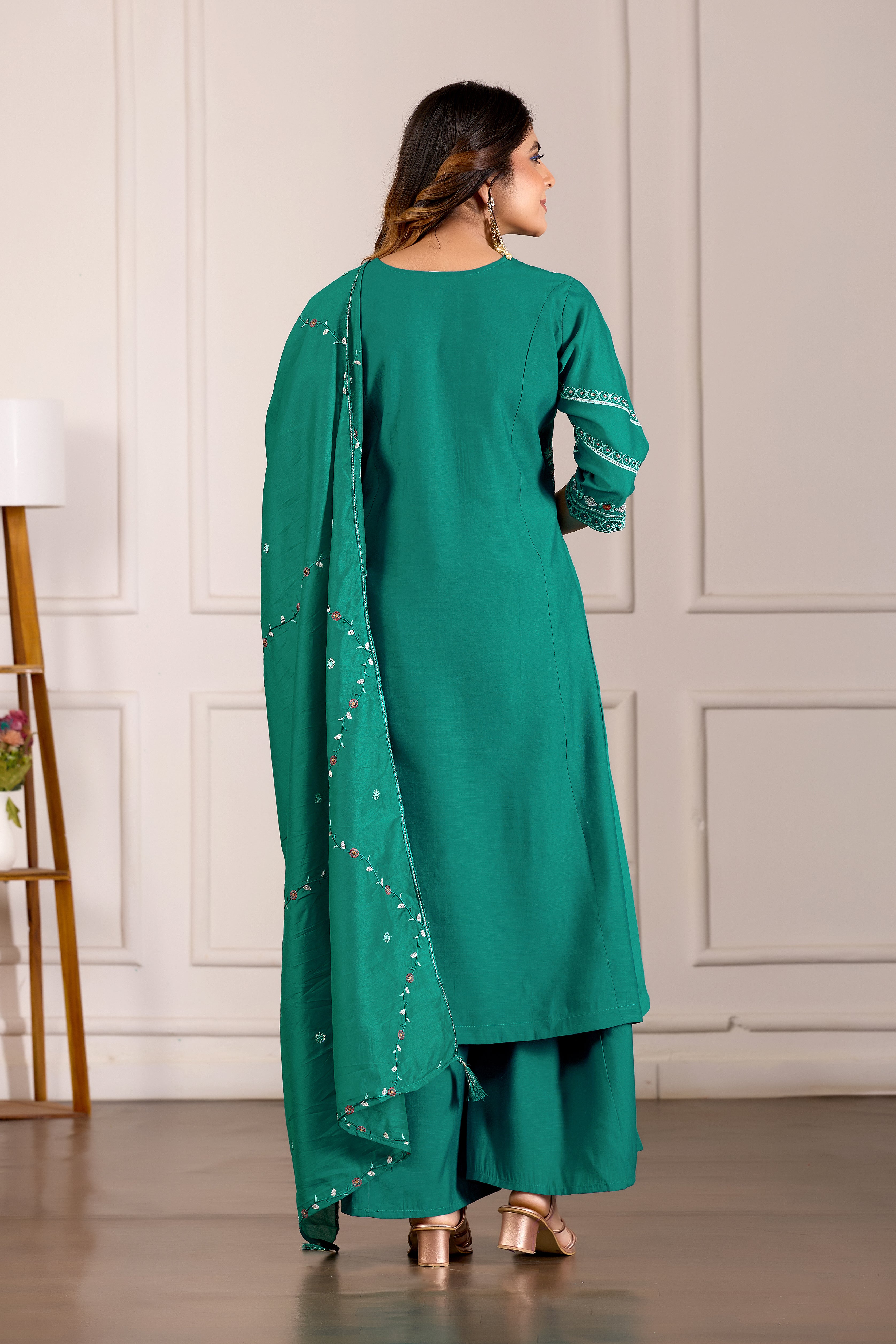Viscose Multi Thread Embroidered Kurti Palazzo With Dupatta