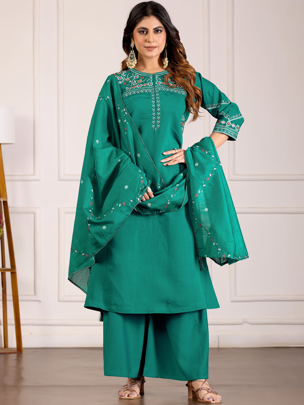 Viscose Multi Thread Embroidered Kurti Palazzo With Dupatta