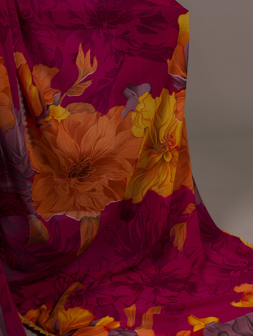 Marble Floral Printed Saree With Lace Border