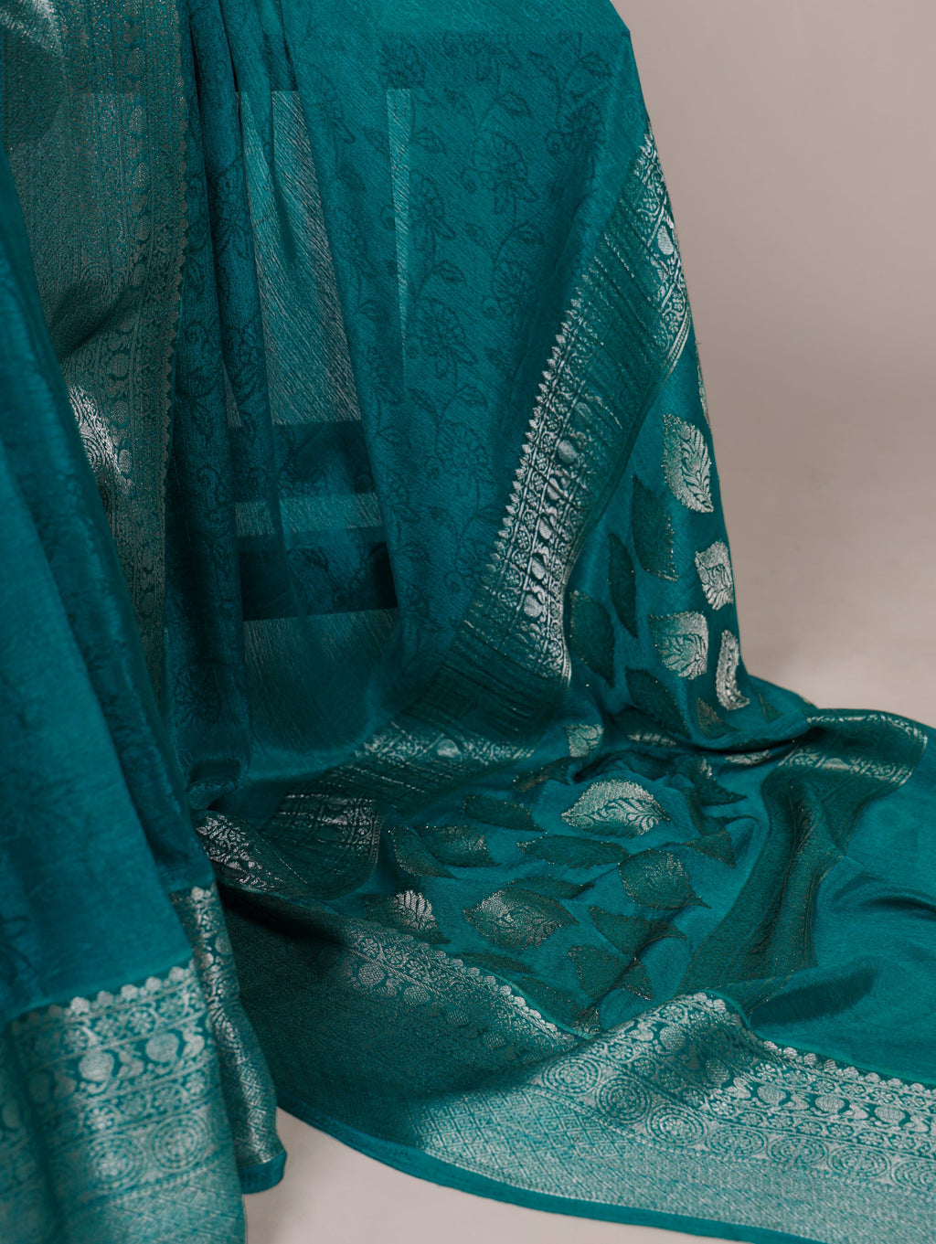 Chinon Self Printed Zari Weaving Saree