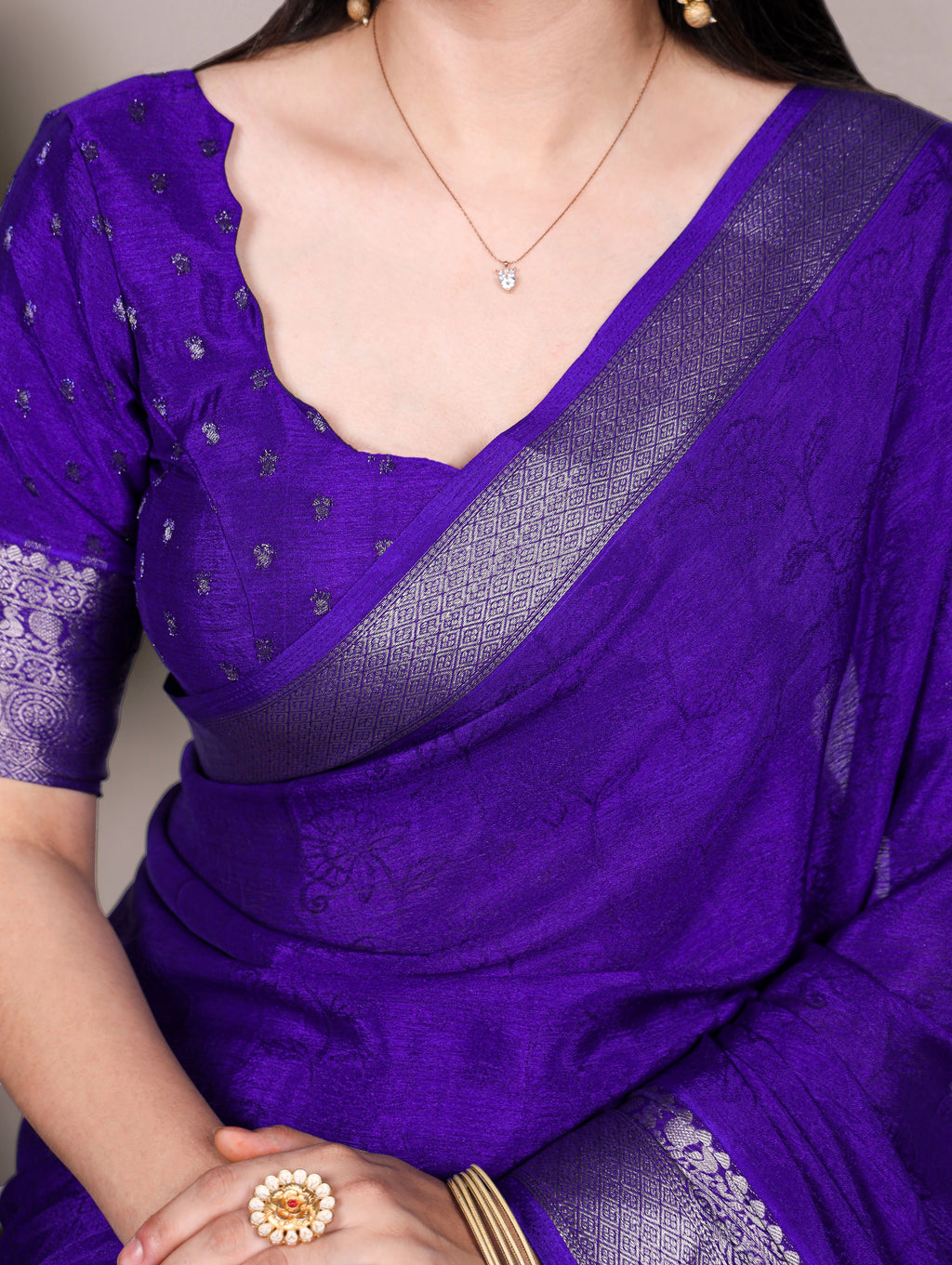 Chinon Self Printed Zari Weaving Saree