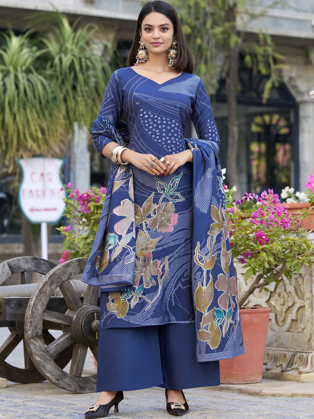Roman Silk Floral Printed Kurti-Pant With Dupatta