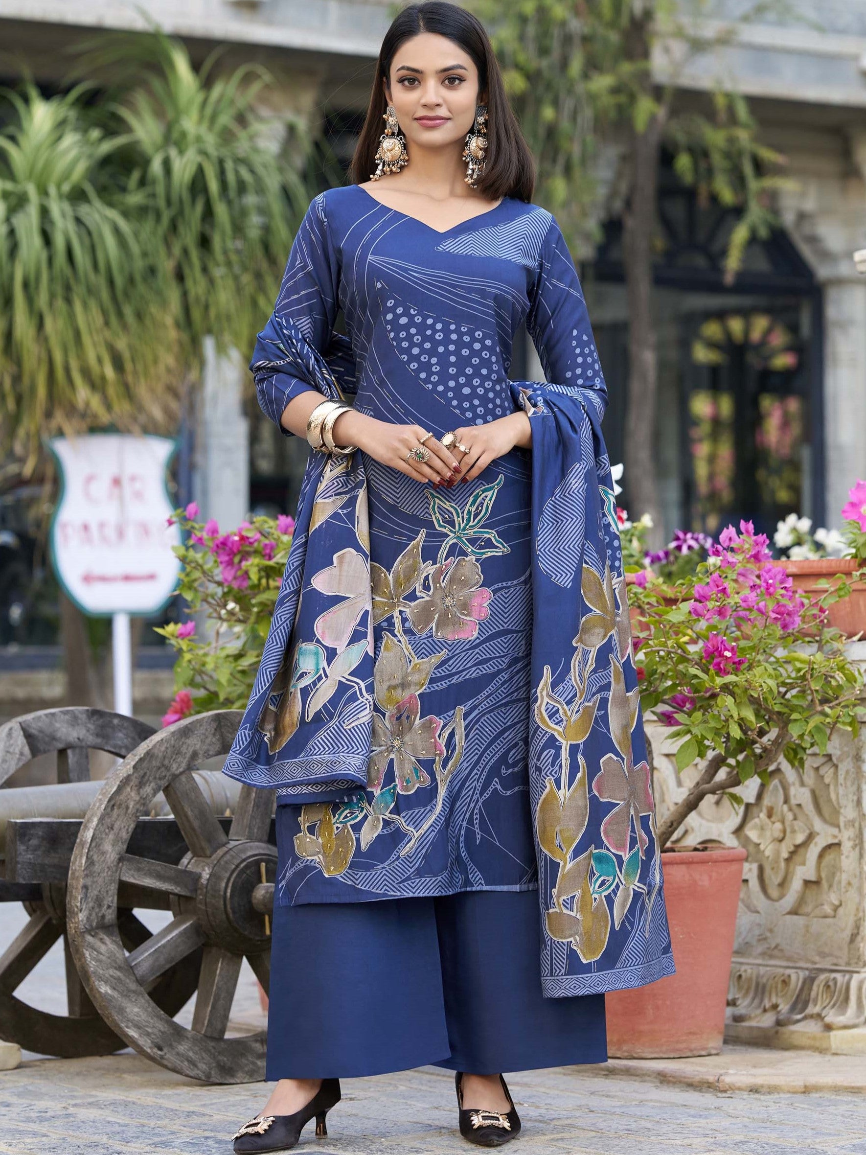 Roman Silk Floral Printed Kurti-Pant With Dupatta
