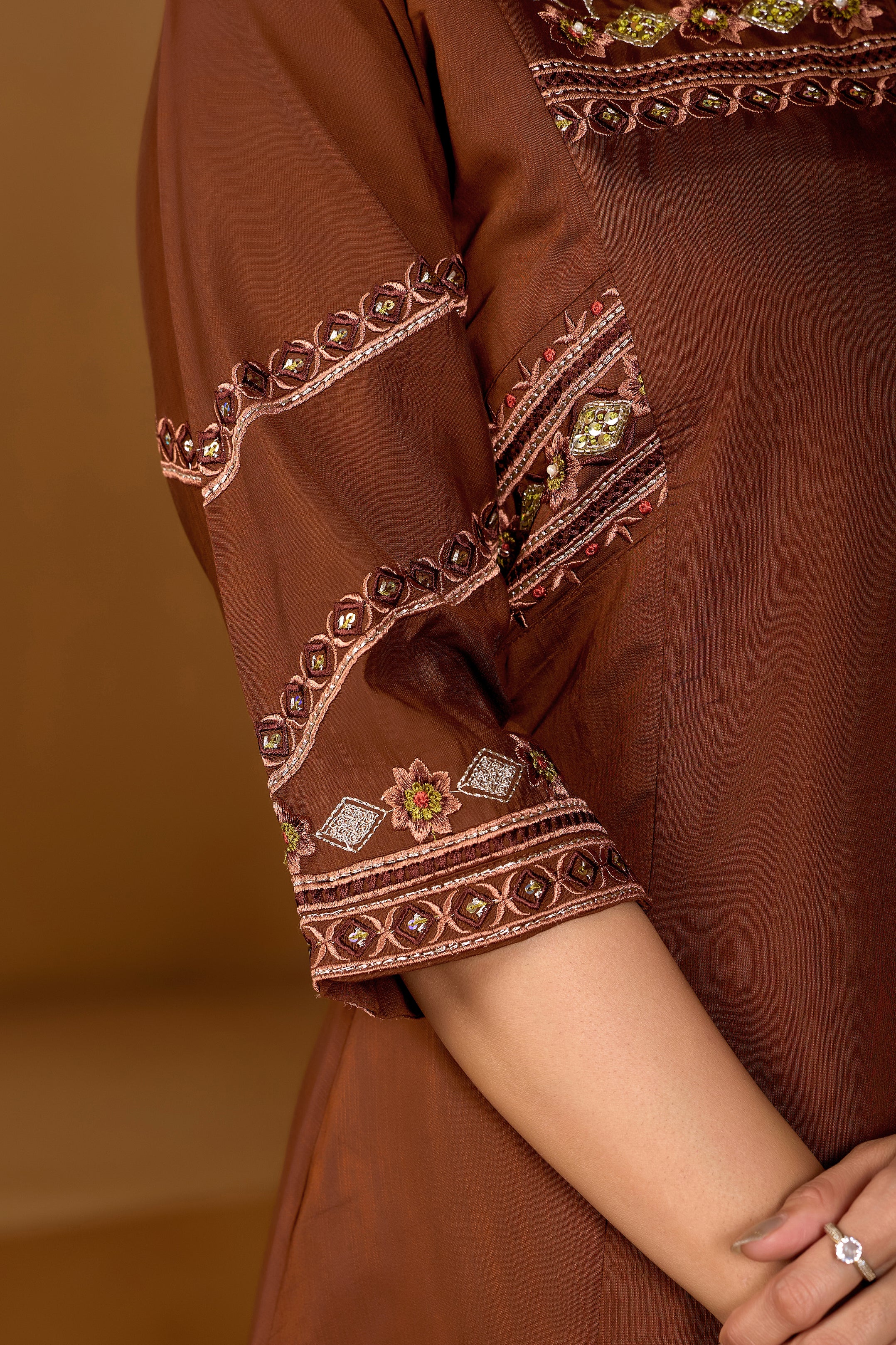 Viscose Multi Thread Embroidered Kurti Palazzo With Dupatta