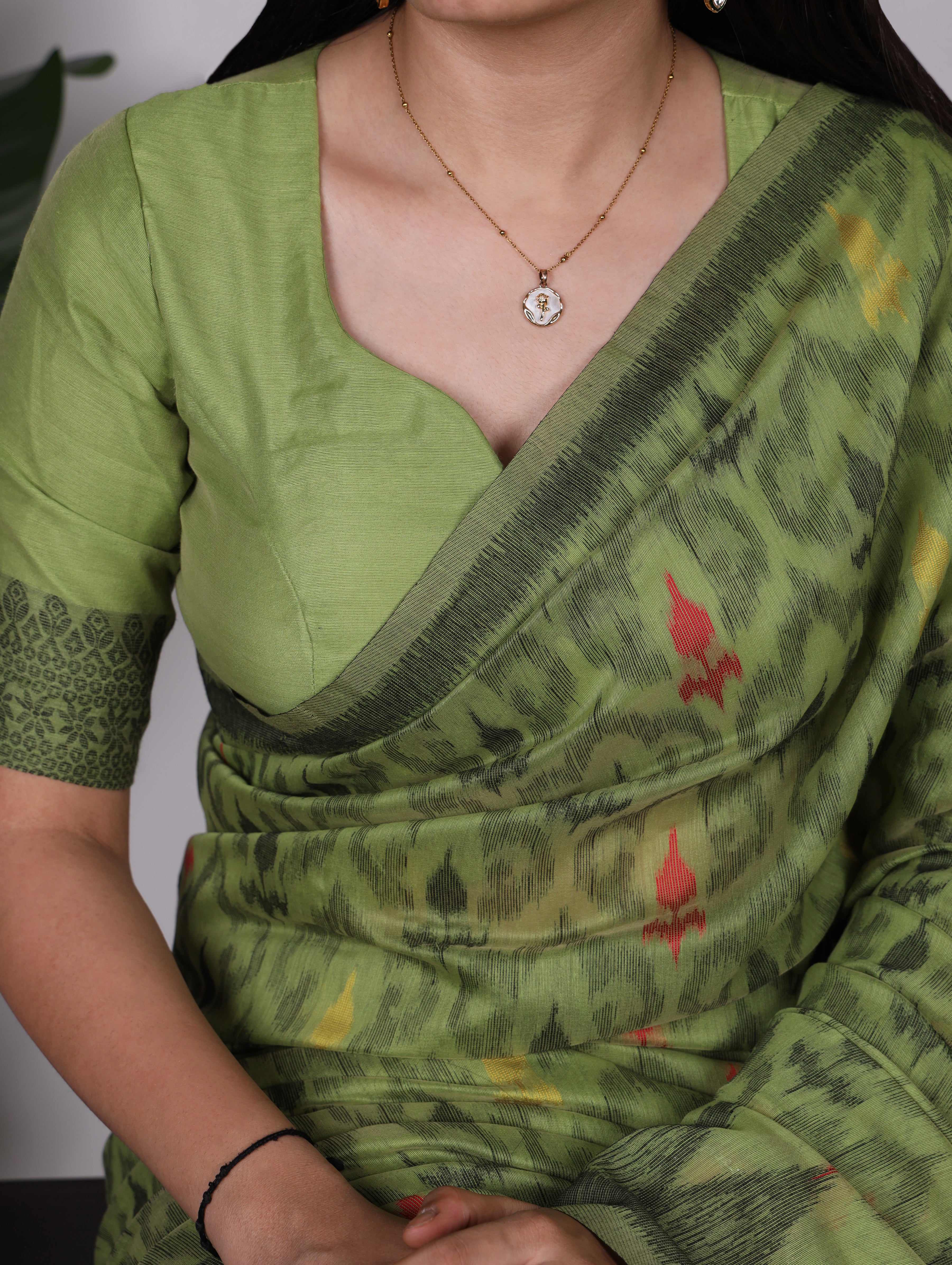 Cotton Thread Weaving Saree