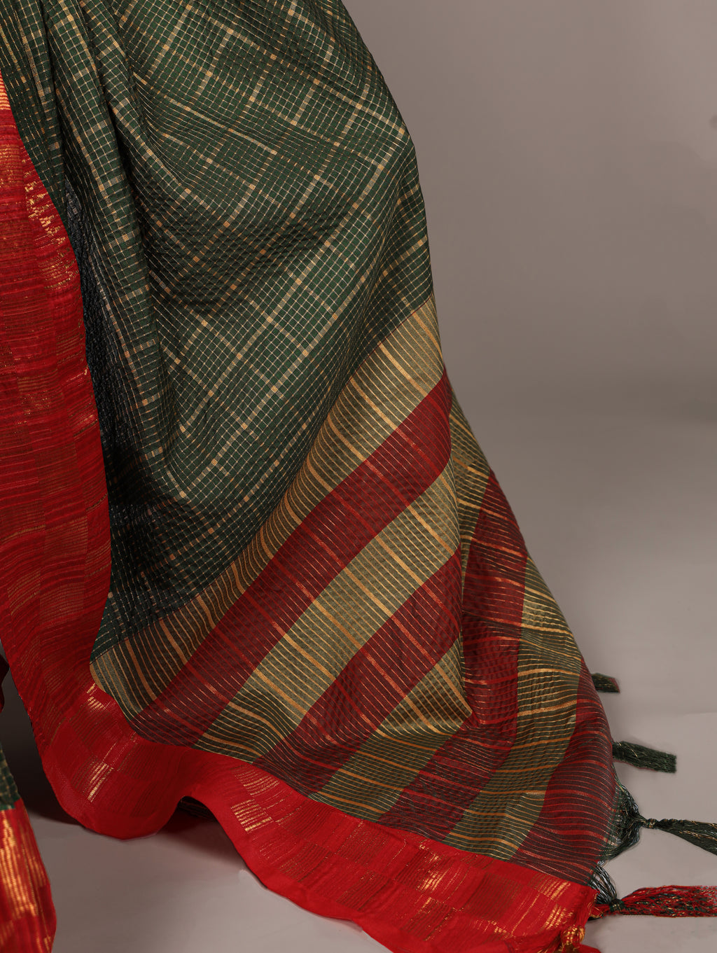 Poly Cotton Chex Saree For Women