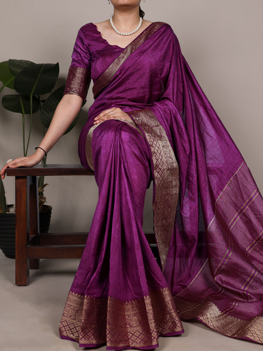 Dola Silk Zari Weaving Saree