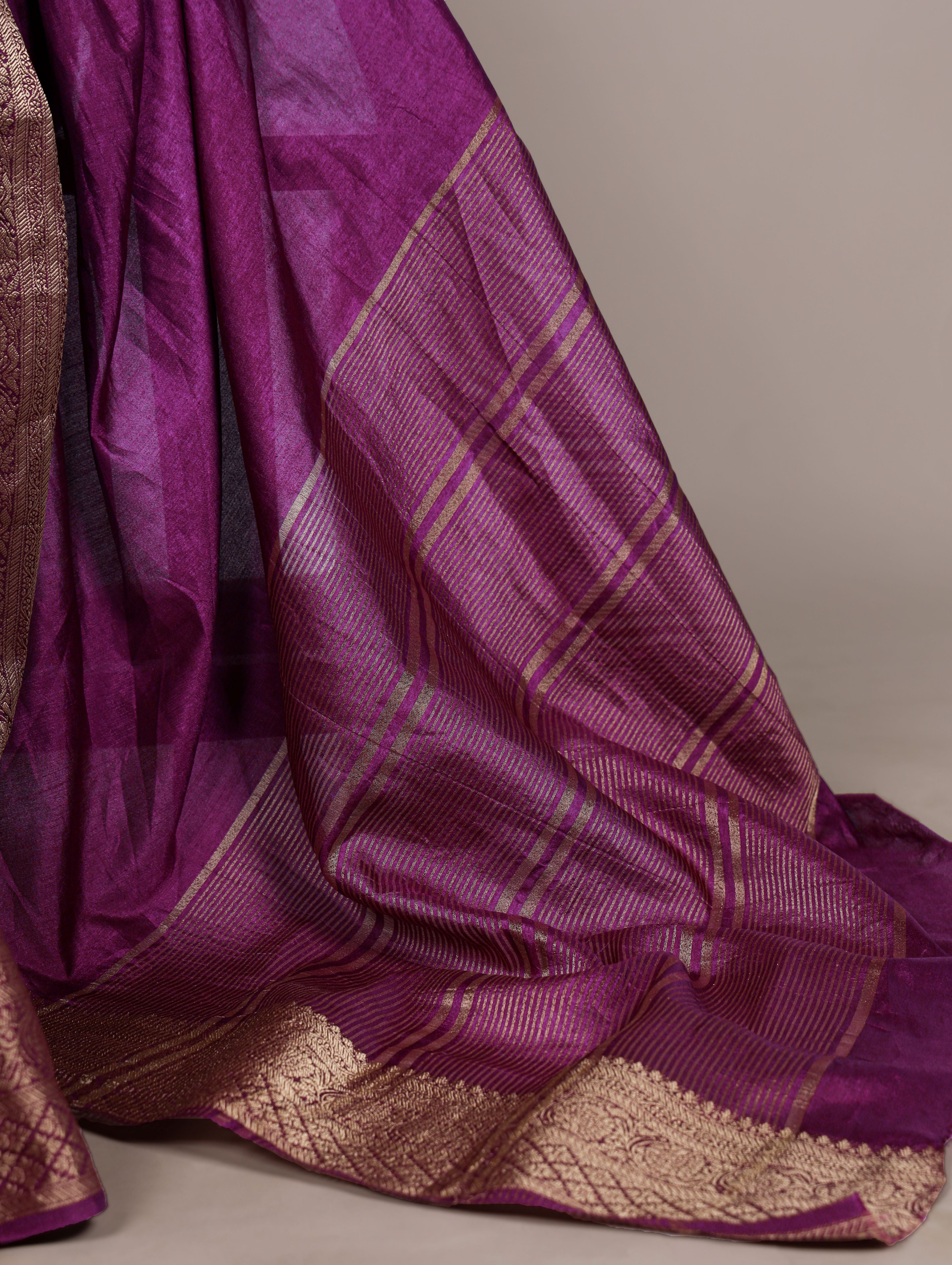 Dola Silk Zari Weaving Saree