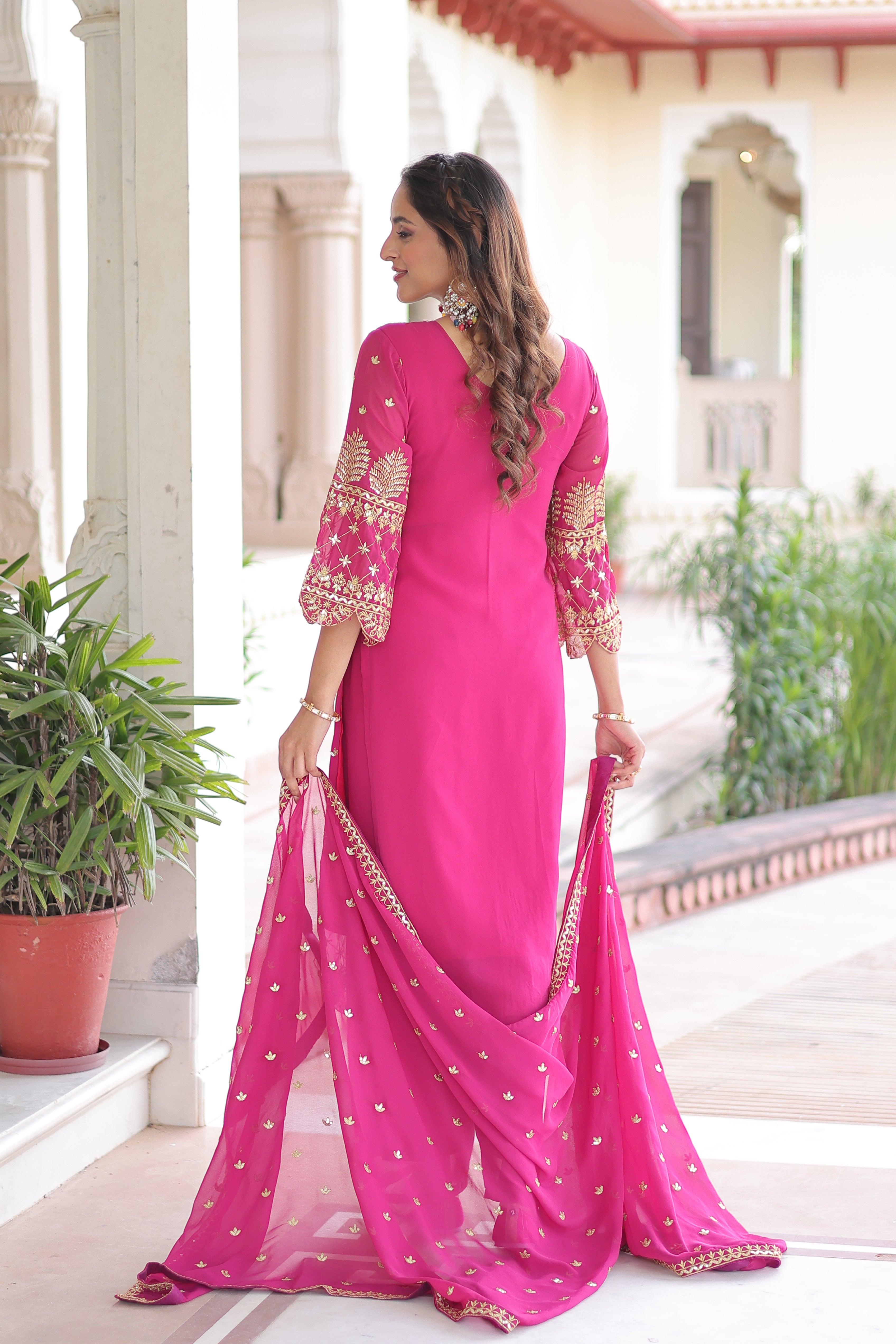 Faux Blooming Embroidered Kurti-Pant With Dupatta