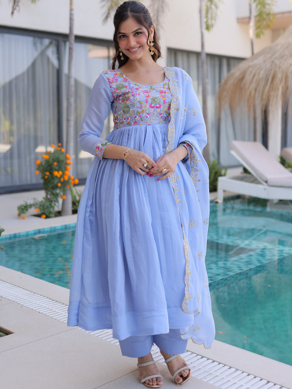 Mull chanderi Beads Embroidered Kurti-Pant With Dupatta
