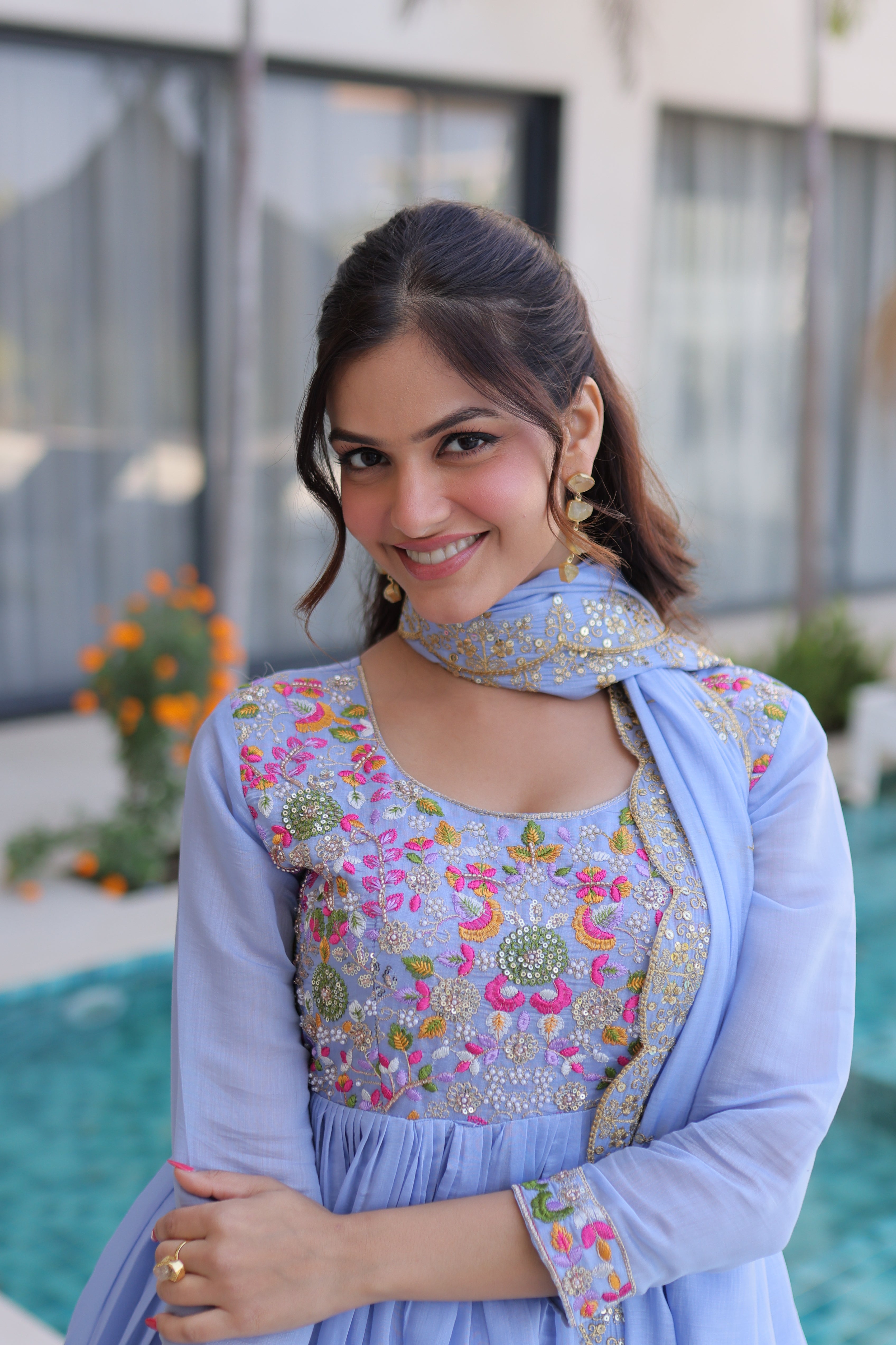 Mull chanderi Beads Embroidered Kurti-Pant With Dupatta