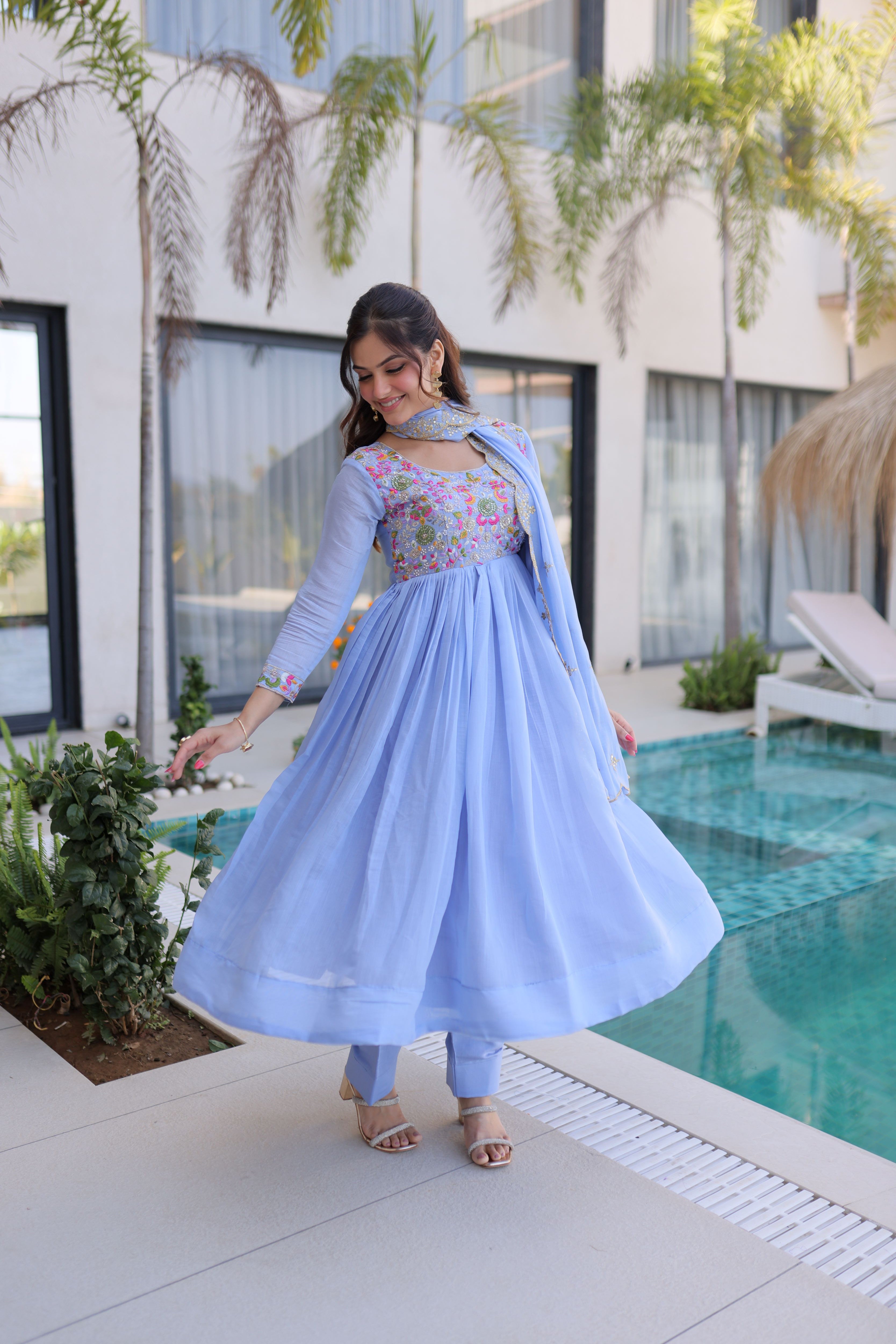 Mull chanderi Beads Embroidered Kurti-Pant With Dupatta