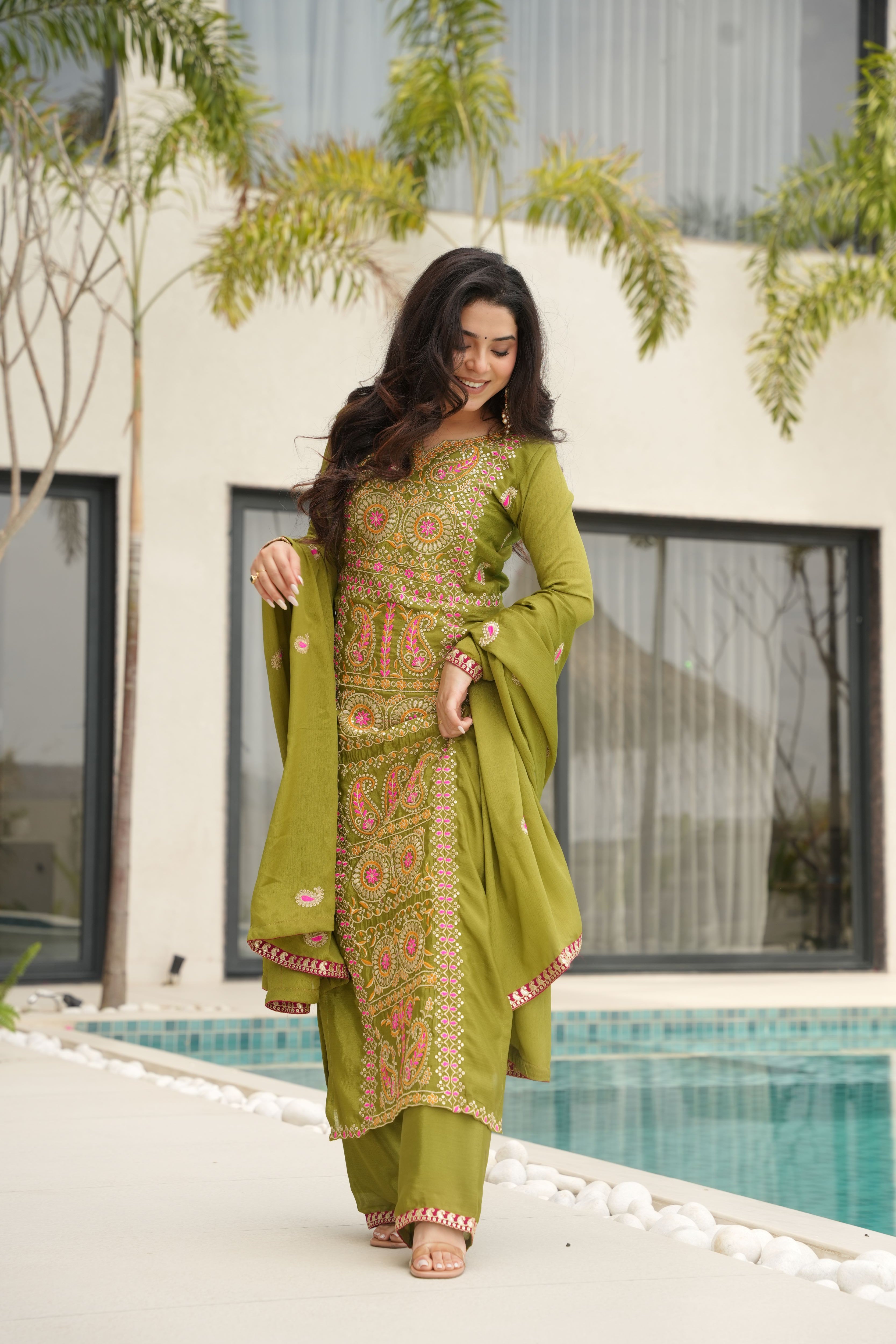 Chinon Multi Thread Embroidered Kurti-Pant With Dupatta