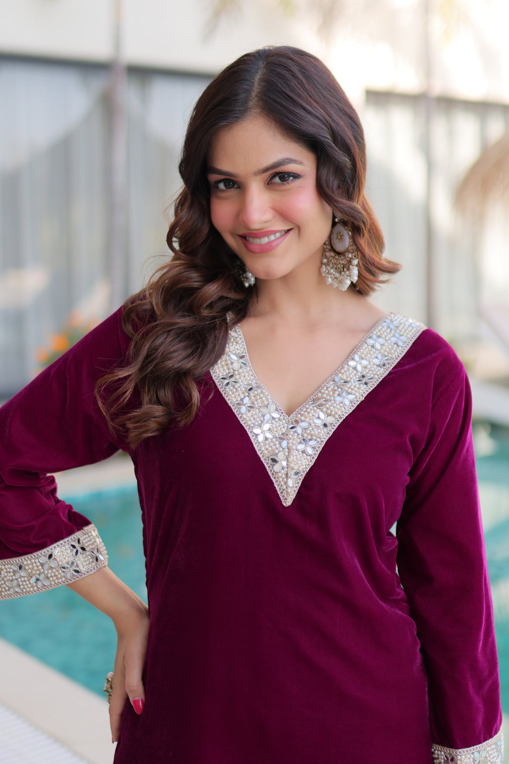 Velvet Embroidered Kurti-Pant With Batwa