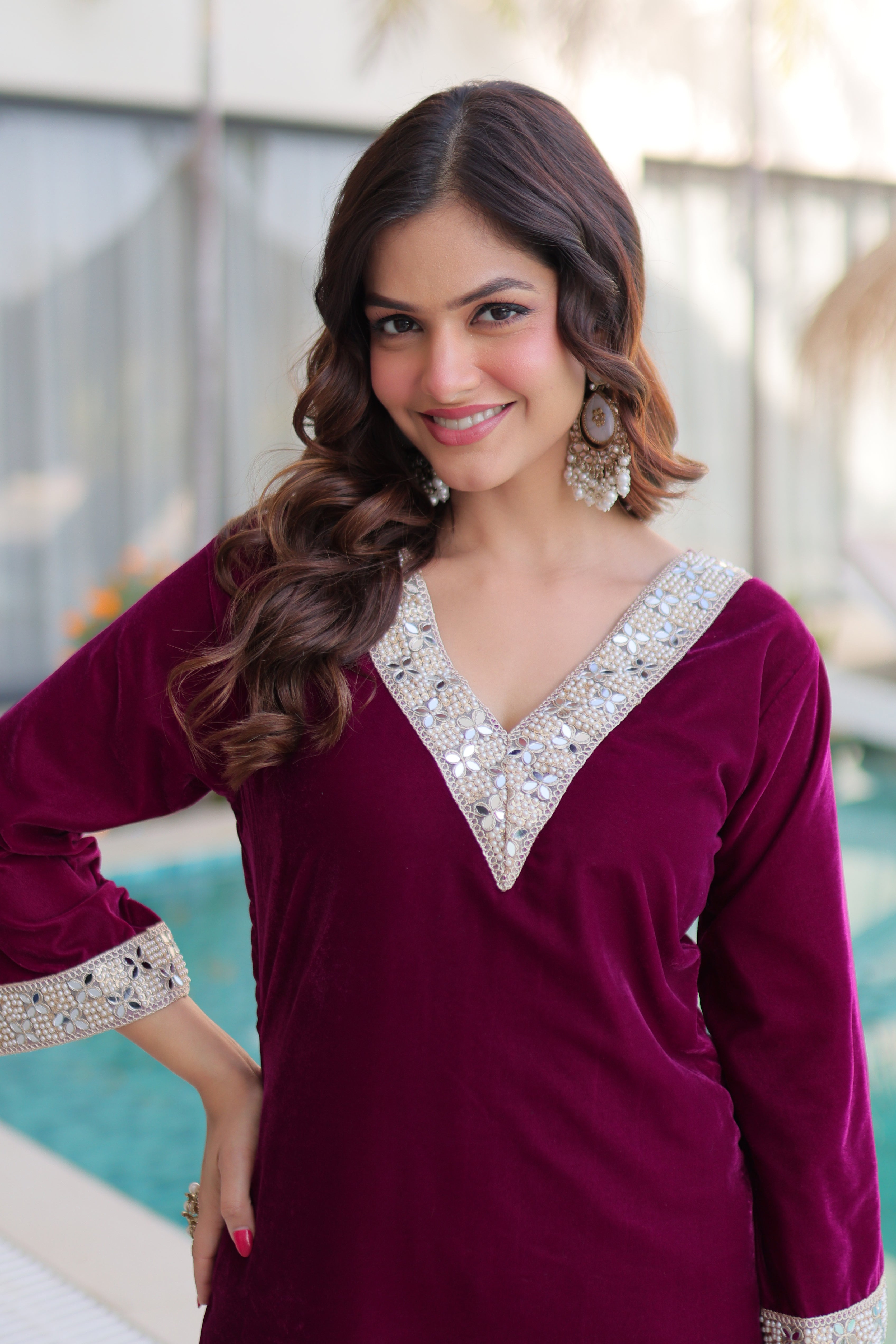 Velvet Embroidered Kurti-Pant With Batwa