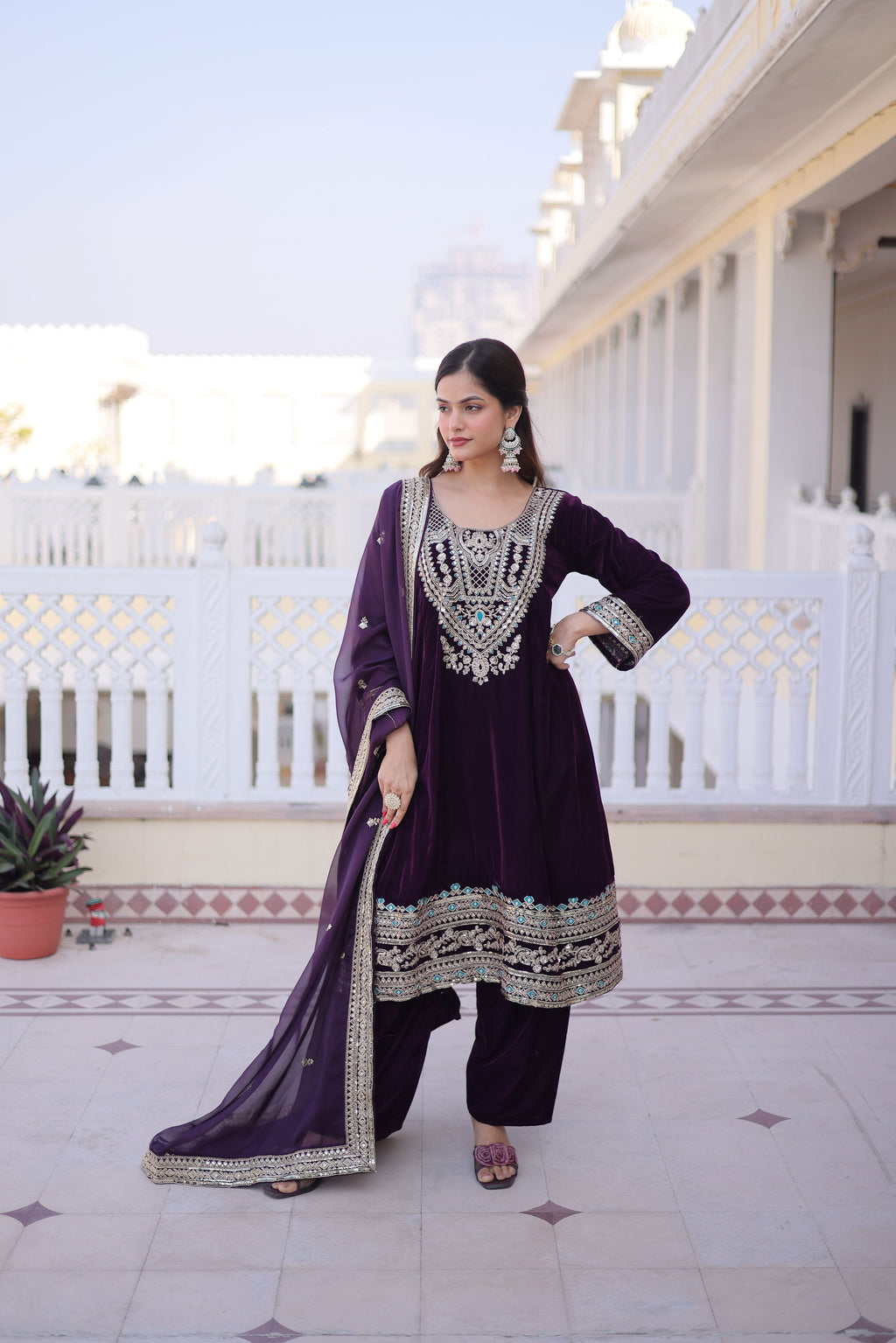 Velvet Thread Embroidered Kurti-Pant With Silk Dupatta