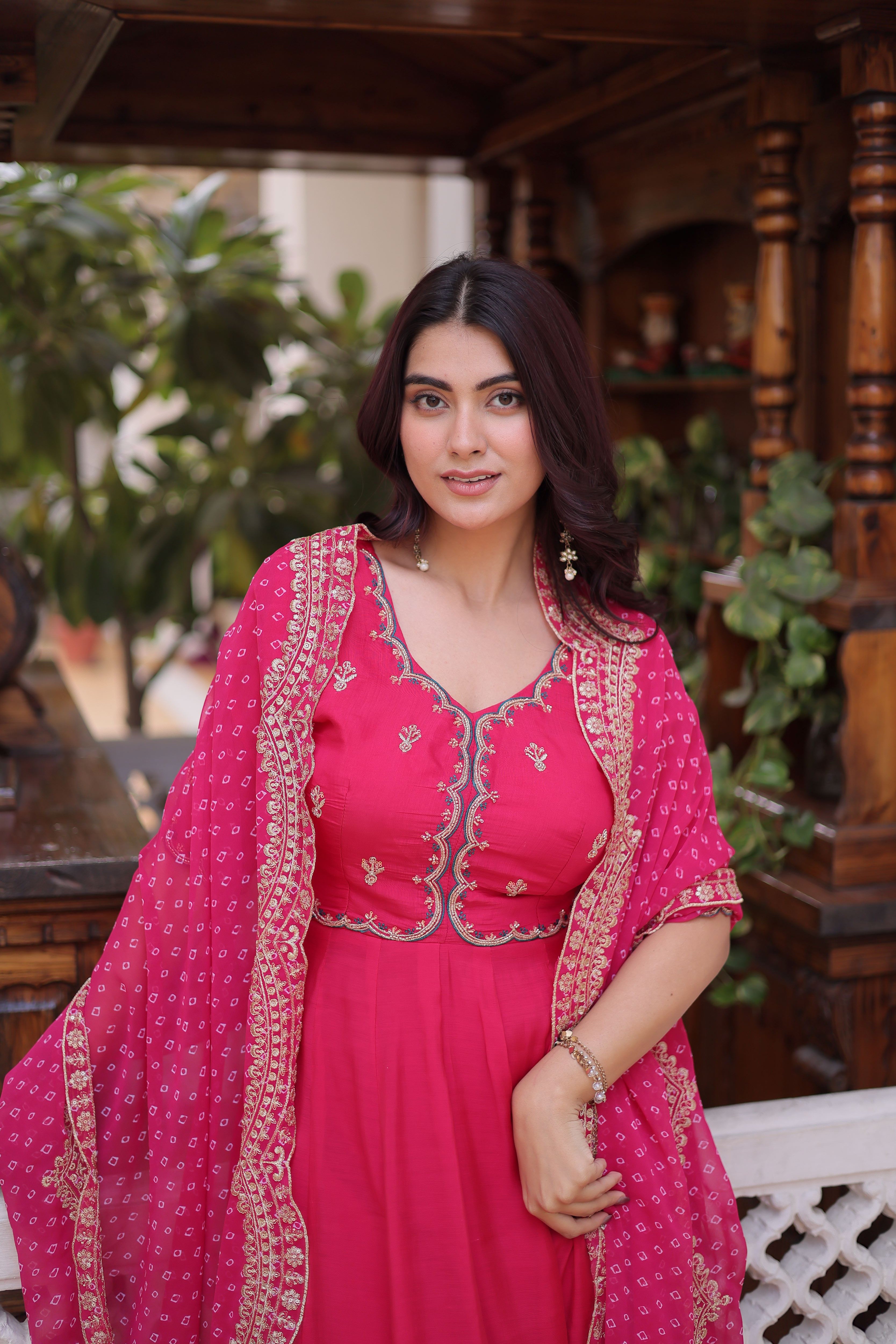 Mull Chanderi Beads Embroidered Kurti-Pant With Dupatta